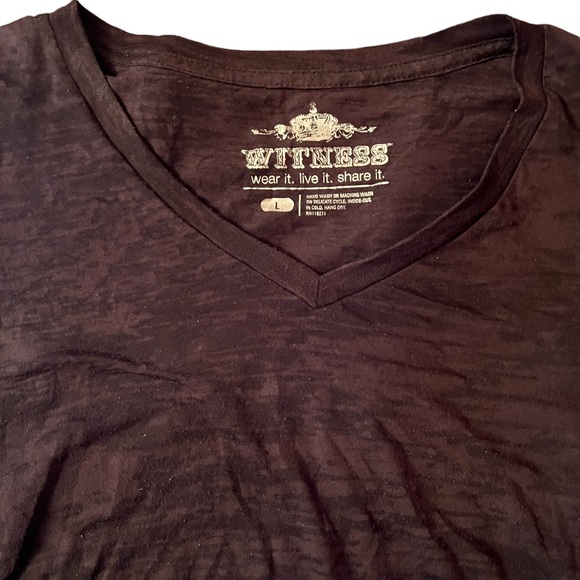 Witness Sheer Burnout Short Sleeve V-neck Tee Black Sz
Large - Picture 3 of 10